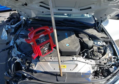 2022 BMW 3 Series 330E z USA, uszkodzony, nr VIN 3MW5P7J06N8C77321